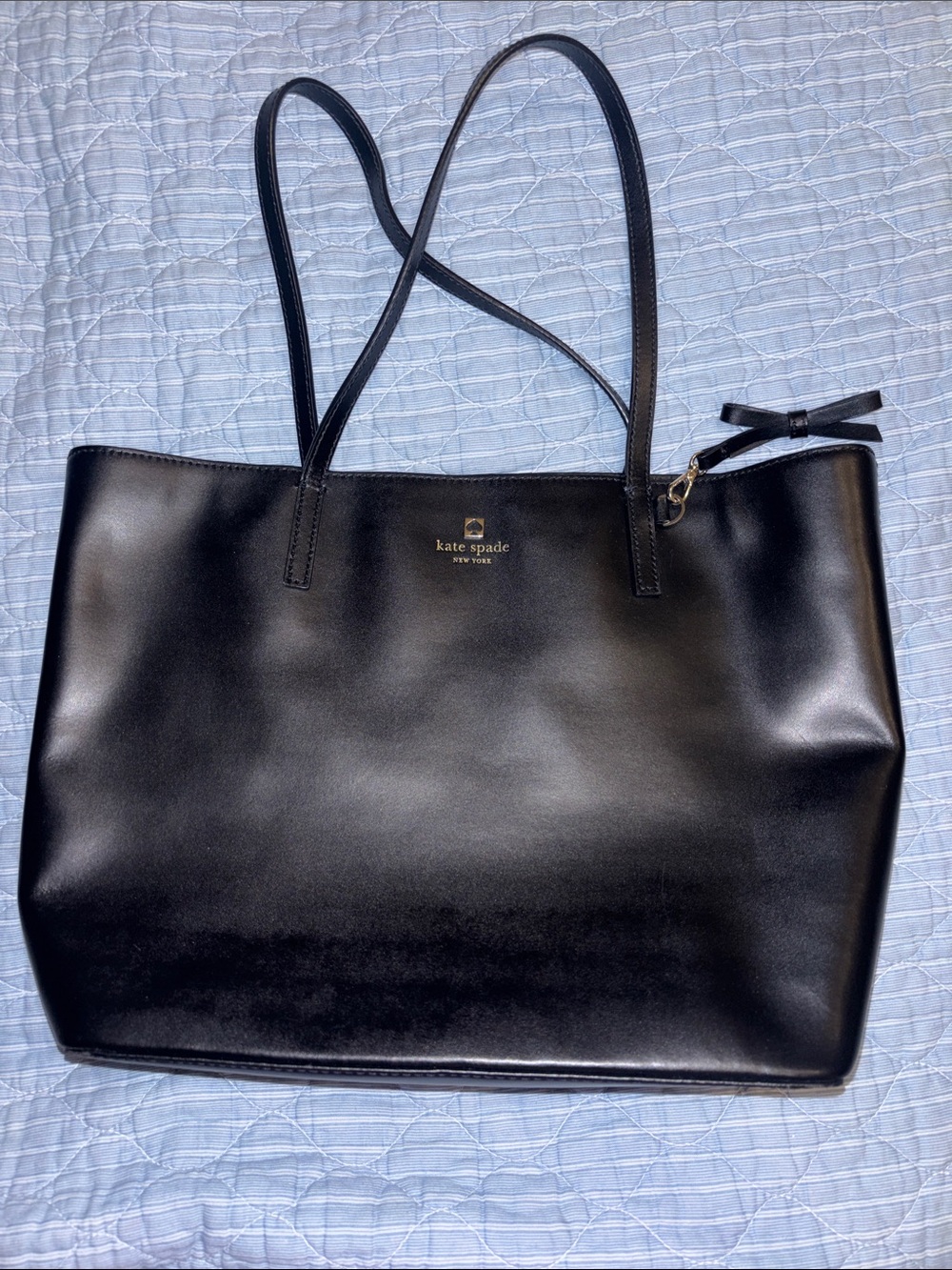 kate spade Black Leather Tote with Gold Logo
EUC